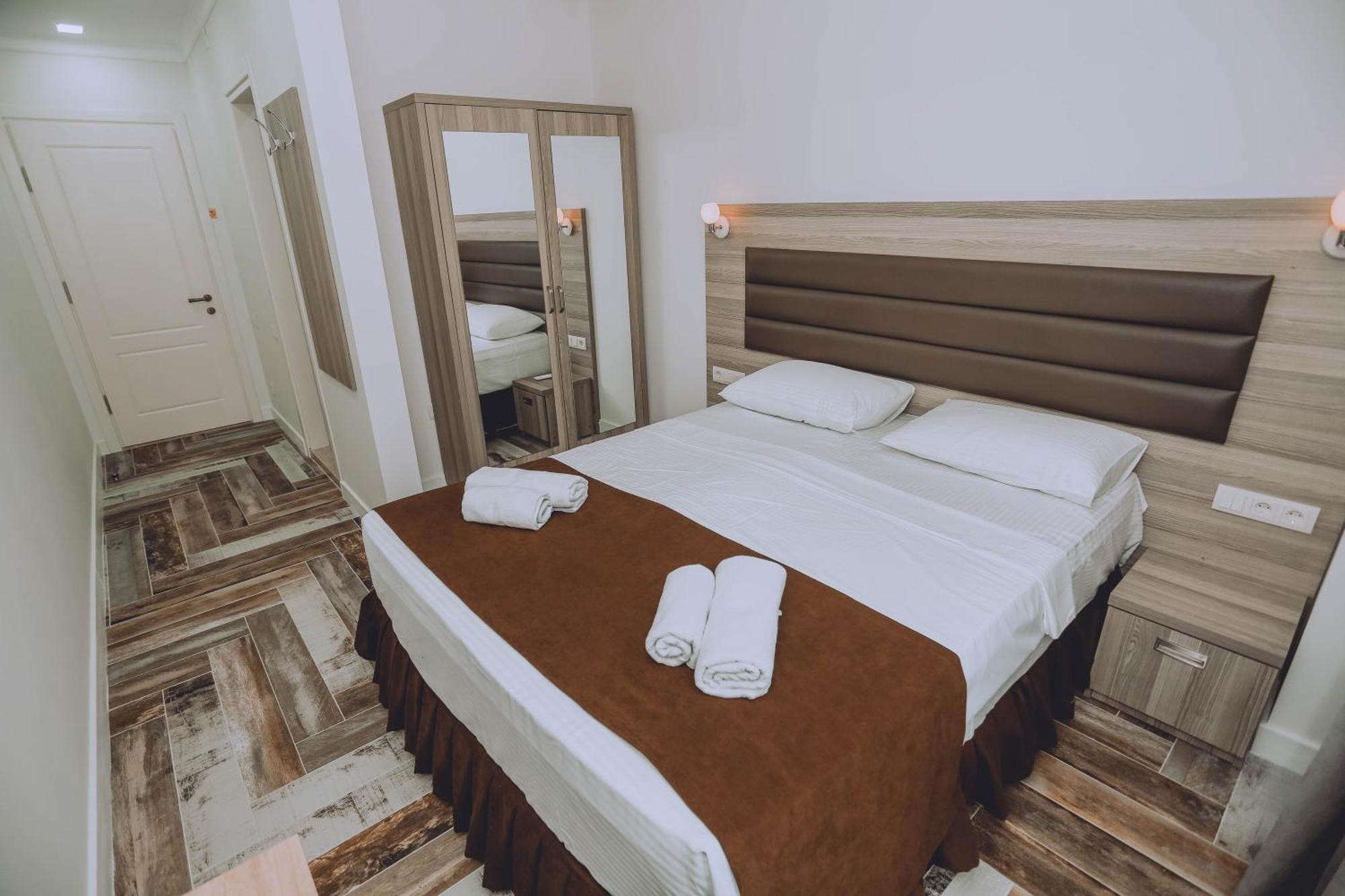 Royal Medis Hotel Batumi Exterior photo